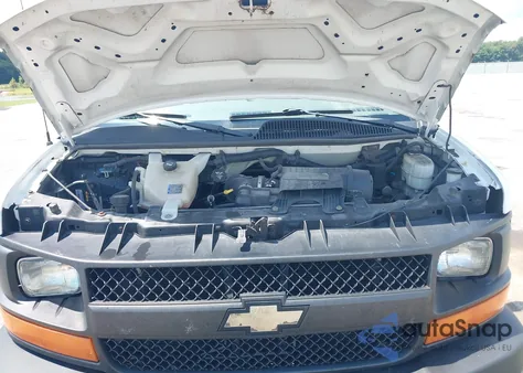 2012 Chevrolet Express 2500 Work Van z USA, uszkodzony, nr VIN 1GCWGFBA6C1146853